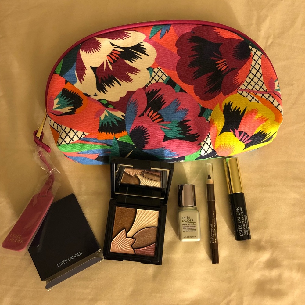 Estée Lauder Makeup Gift Set